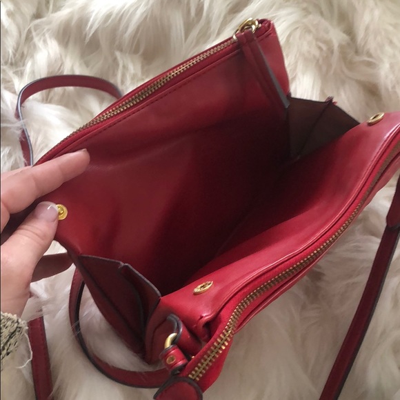 Red satchell - Picture 4 of 7